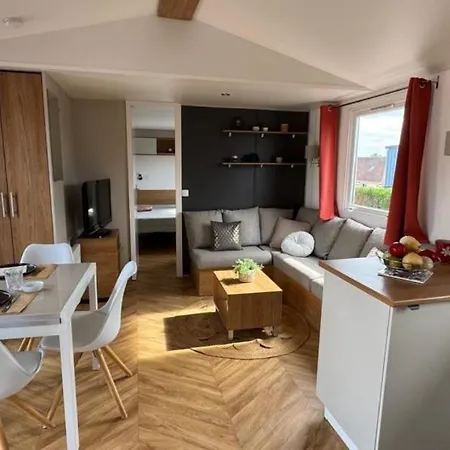 Mobil 40m2, Bonne Anse Siblu 4 Etoiles キャンプ場