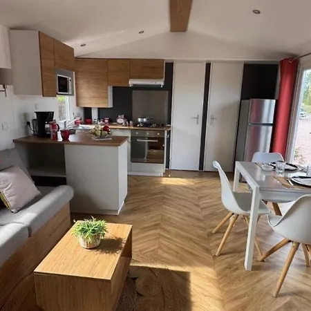 אתר קמפינג Mobil 40m2, Bonne Anse Siblu 4 Etoiles