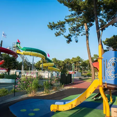 אתר קמפינג Mobil 40m2, Bonne Anse Siblu 4 Etoiles *